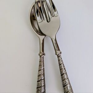 NEW Gorgeous Serving Set Salad Servers Silvertone Aluminum Modern Chunky Profile